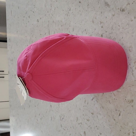 Zara Accessories - NWT Zara pink baseball adjustable hat
